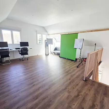 Salle De Reunion Proche Rouen Дом отдыха Saint-Leger-du-Bourg-Denis